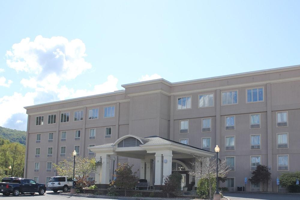 Hampton Inn Norton, Va Buitenkant foto